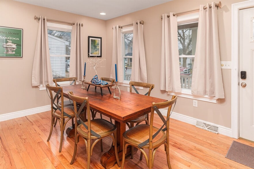 Building Photo - 19 S Franklin St