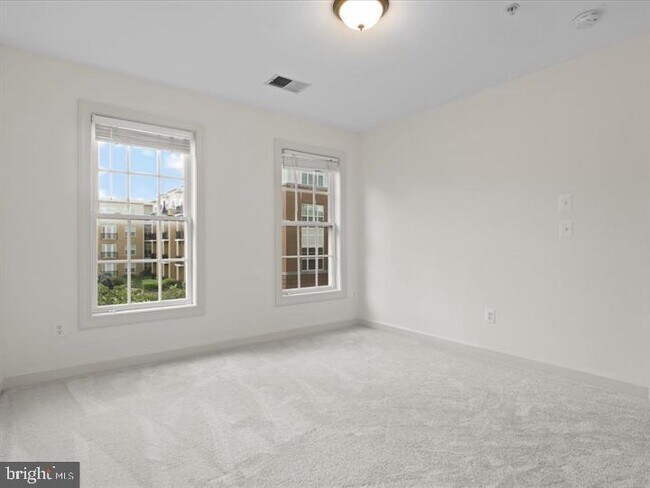 Building Photo - 7980 Vigne Ct