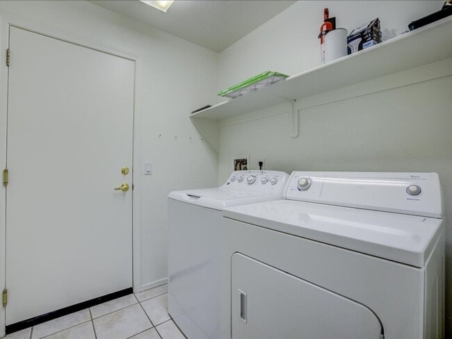 Building Photo - Spacious Living in a Gated Community with Resort-Style Amenities!