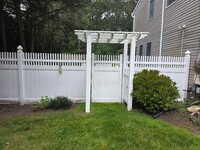 Building Photo - 9 Charles St