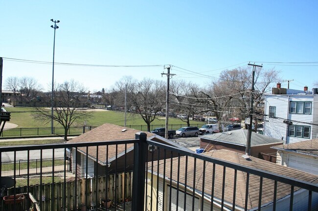 Building Photo - 3706 N Drake Ave