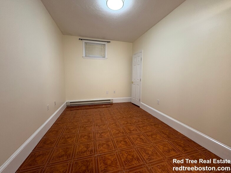 Building Photo - 69 Babcock St