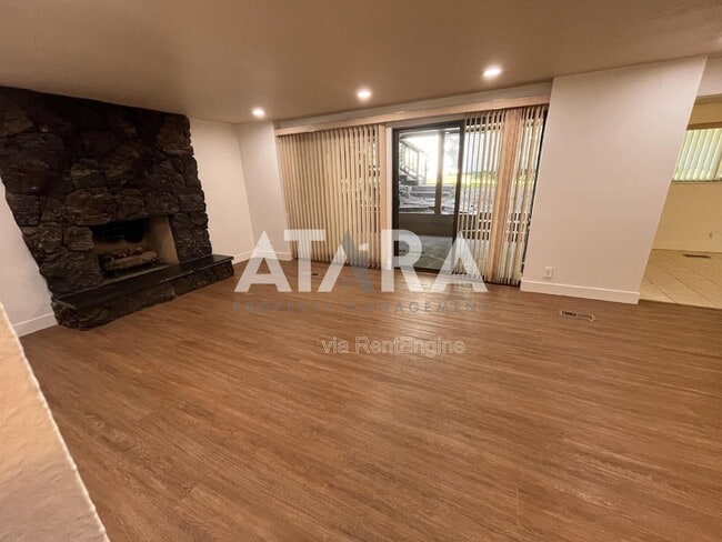 Building Photo - 2141 S 2060 E