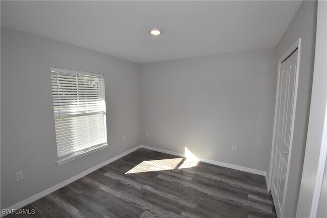 Building Photo - 4970 Ageman Ave