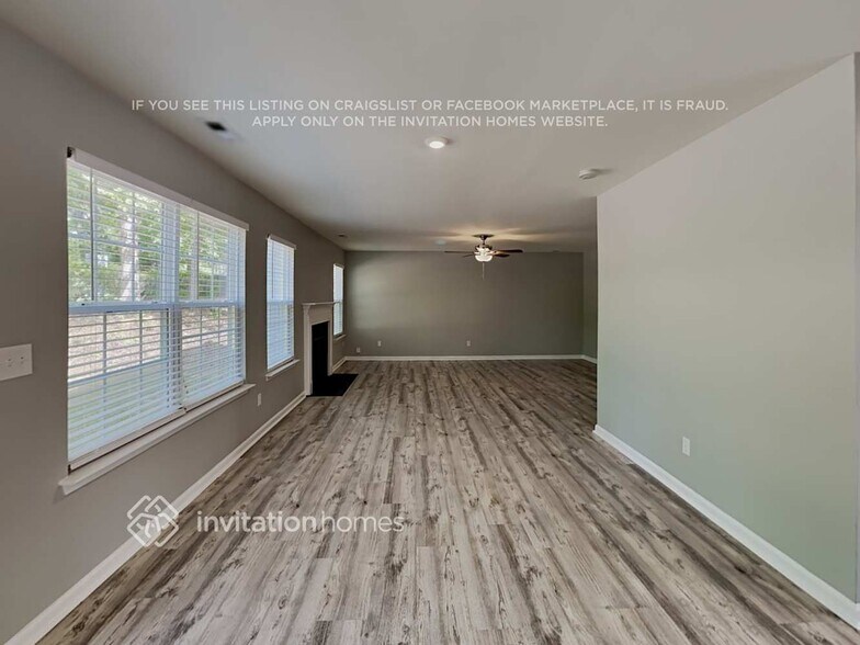 Building Photo - 3920 Laurel Glen Dr