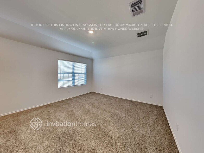 Building Photo - 24043 Mustang Run Dr