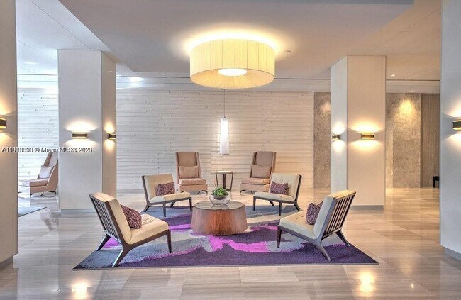 Building Photo - 100 Bayview Dr