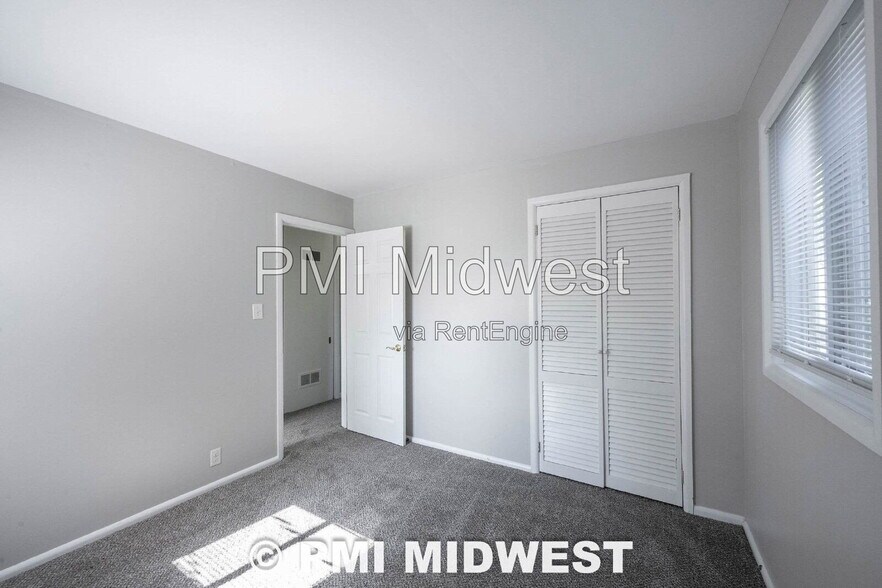 Building Photo - 5251 Longworth Pl