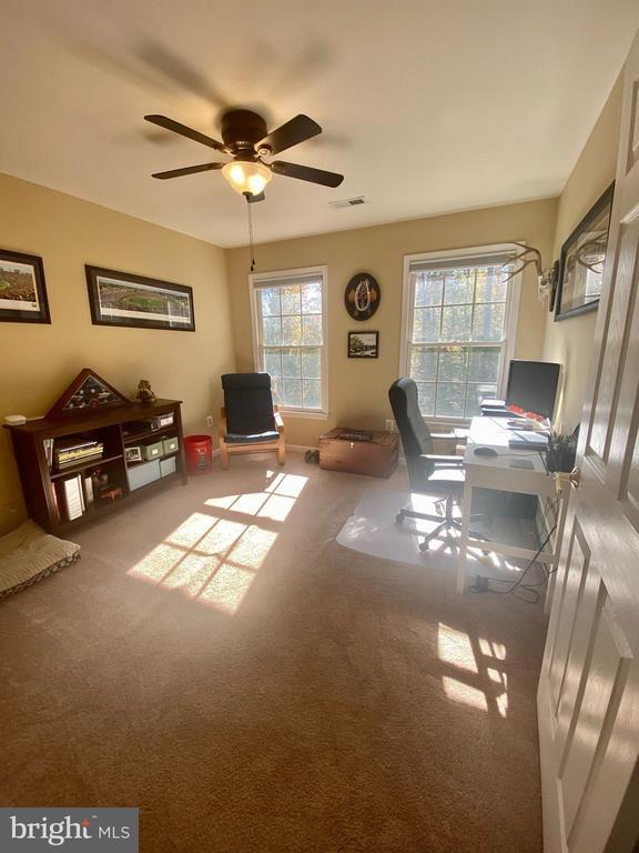 Building Photo - 64 Tavern Rd