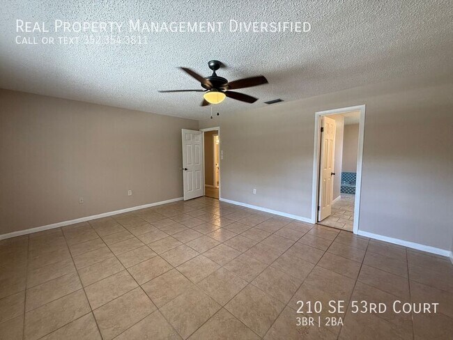 Building Photo - 210 SE 53rd Ct