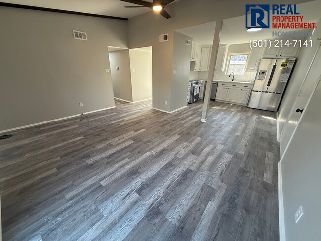 Building Photo - 37 Meadowlark Dr