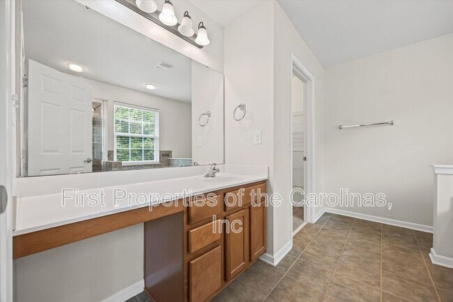 Building Photo - 9736 Springholm Dr