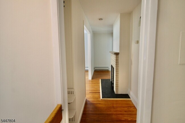 Building Photo - 238 Claremont Ave