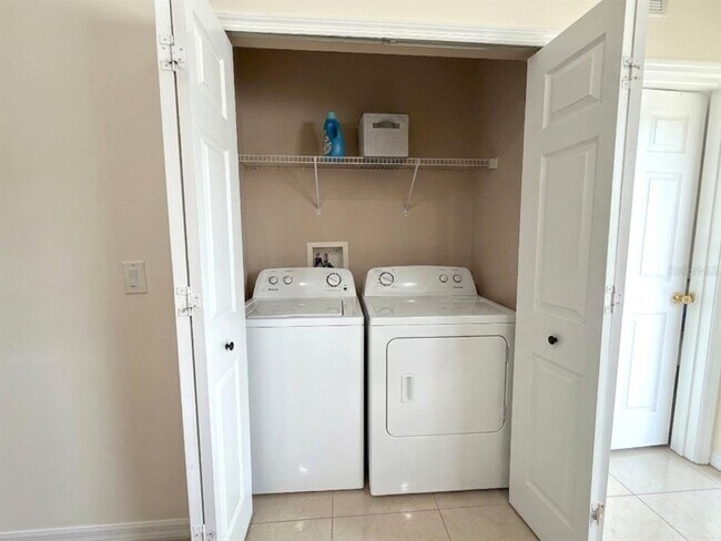 Building Photo - 14478 Bridgewater Crossings Blvd