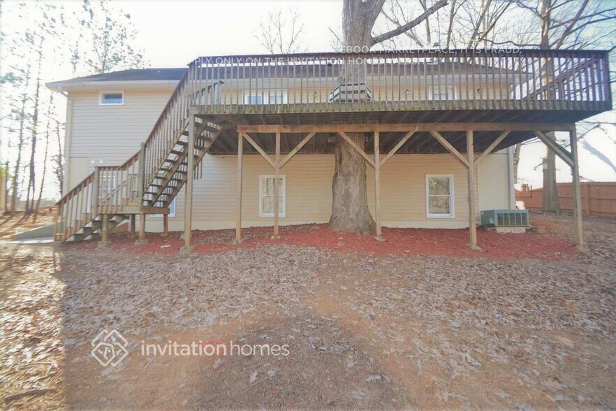 Building Photo - 1810 Timber Lake Rd NW