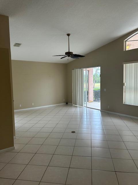 Building Photo - 987 NW Mossy Oak Way