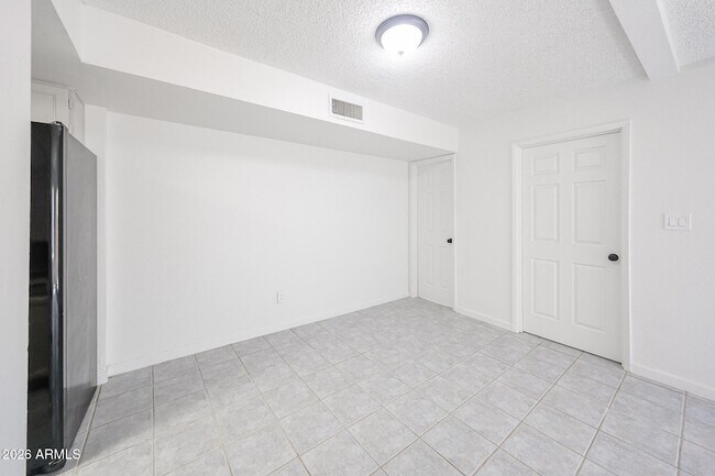 Building Photo - 17032 N 16th Dr