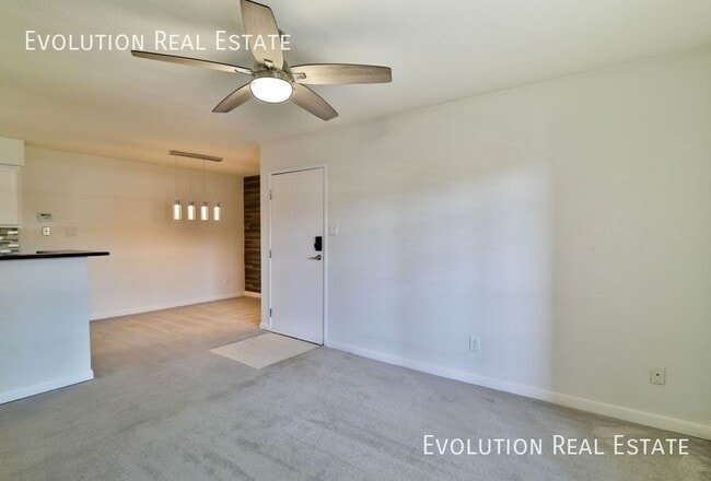 Building Photo - 5995 N 78th St