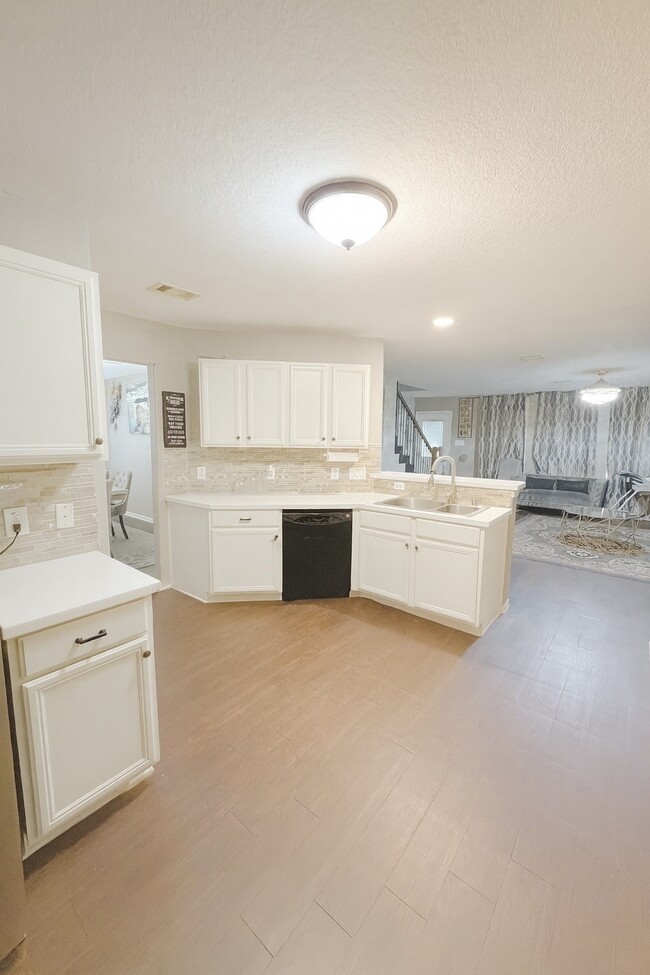 Building Photo - 20102 Ricewood Village Trail