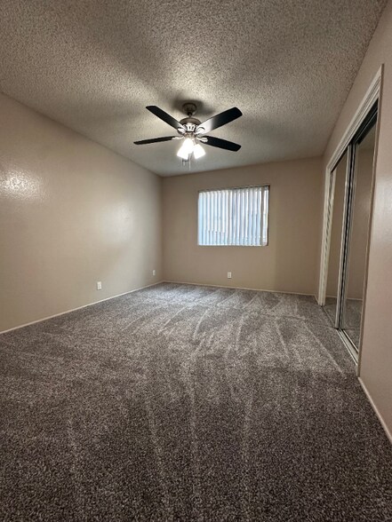 Building Photo - 5132 N Glendora Ave