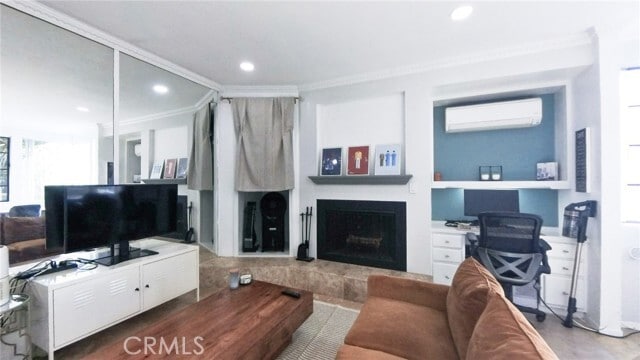 Building Photo - 2575 E 19th St