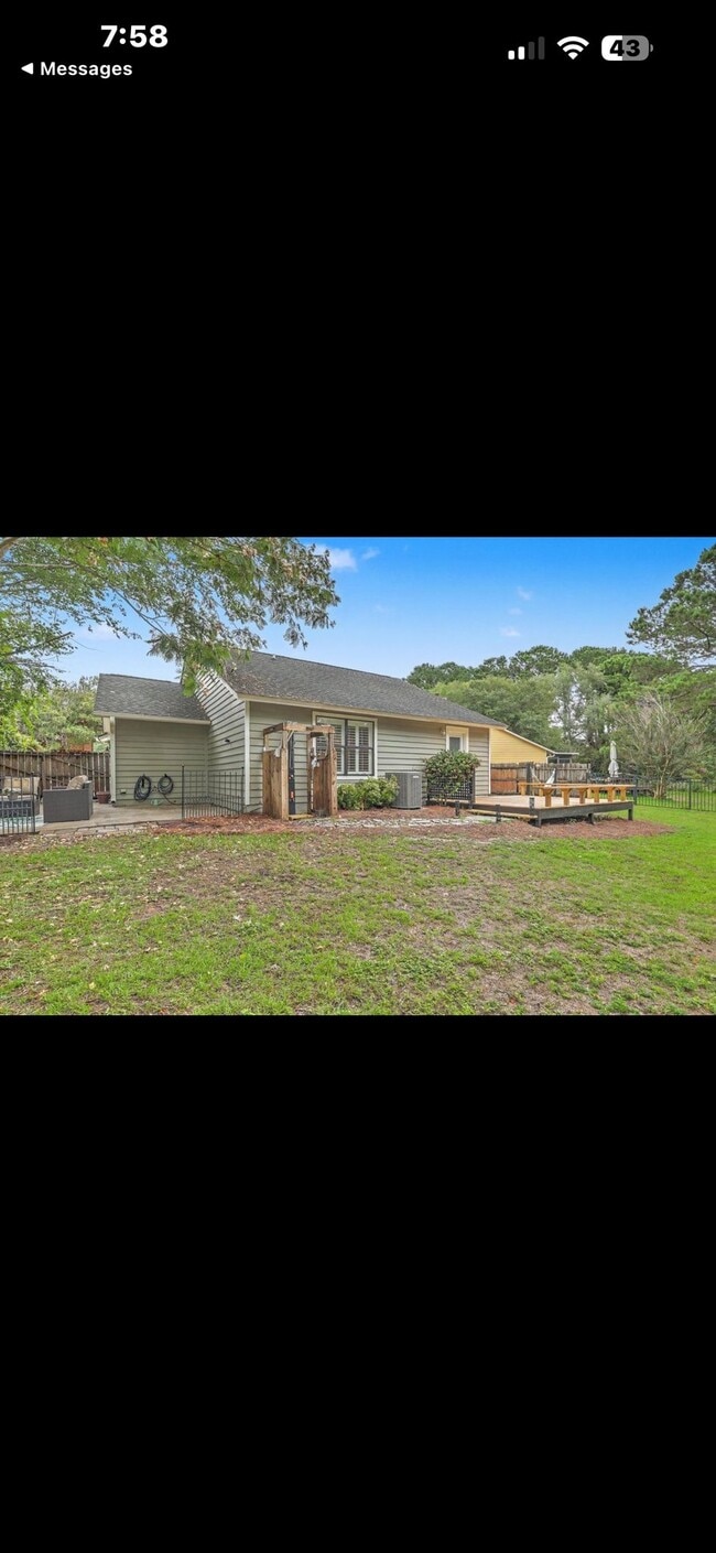 Building Photo - 1453 Cypress Ct