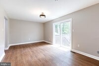 Building Photo - 1869 Robin Ct