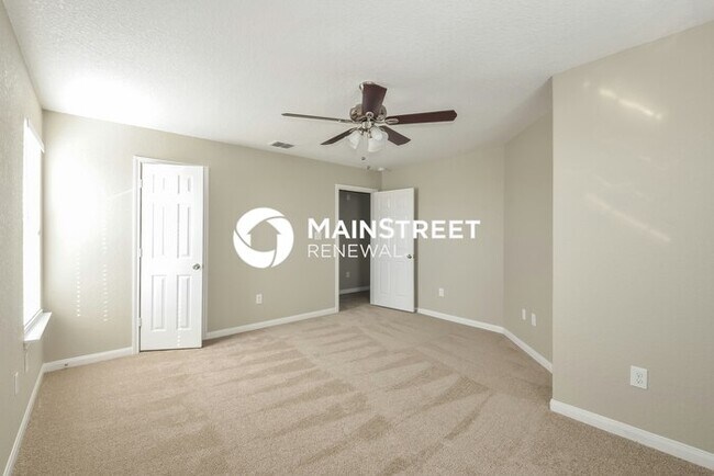 Building Photo - 3 Bedroom Pet-Friendly Home in San Antonio, TX with Main Street Renewal