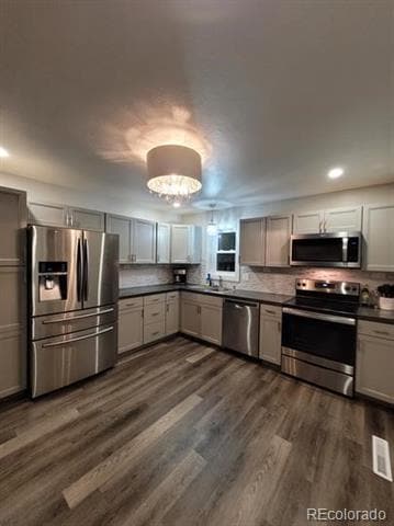 Building Photo - 511 Hilltop Dr