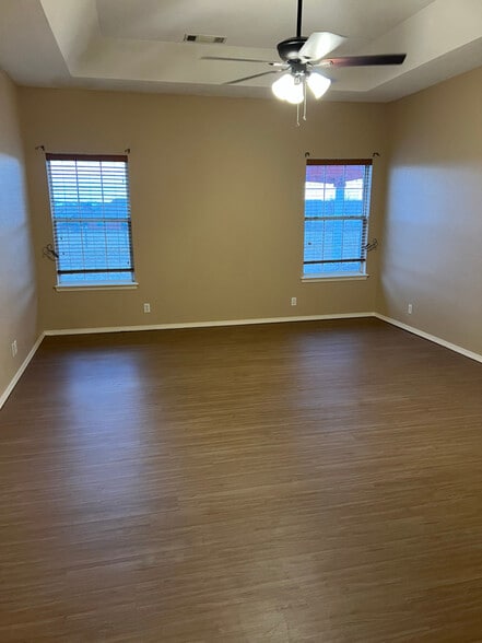 Building Photo - 11323 N 129th E Ave