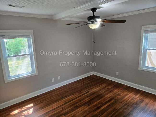 Building Photo - Cute 2 Bedroom in Decatur!