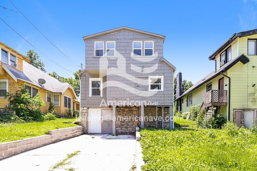 Building Photo - 1812 E 67th St