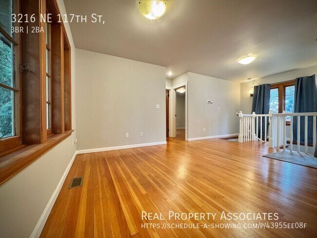 Building Photo - Beautiful Home on Thorton Creek