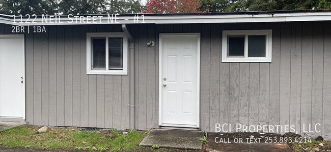 Building Photo - 1122 Neil St NE