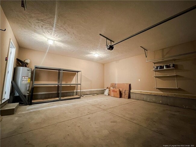 Building Photo - 395 Americana Dr