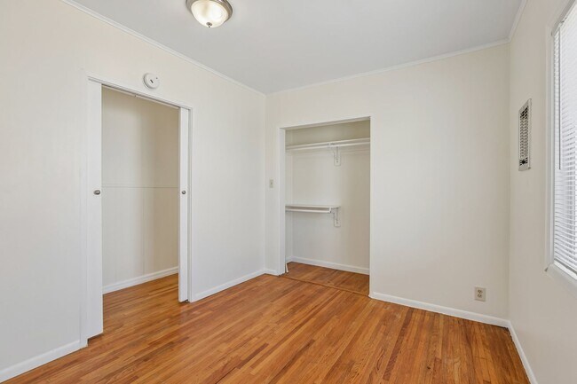 Building Photo - 3Bd/2ba Home w/parking in Santa Monica