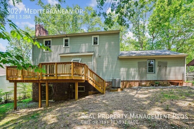 Building Photo - 3027 Mediterranean Dr
