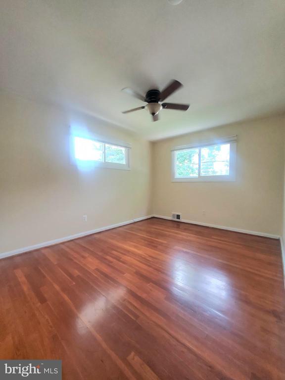 Building Photo - 4517 Mayfield Dr