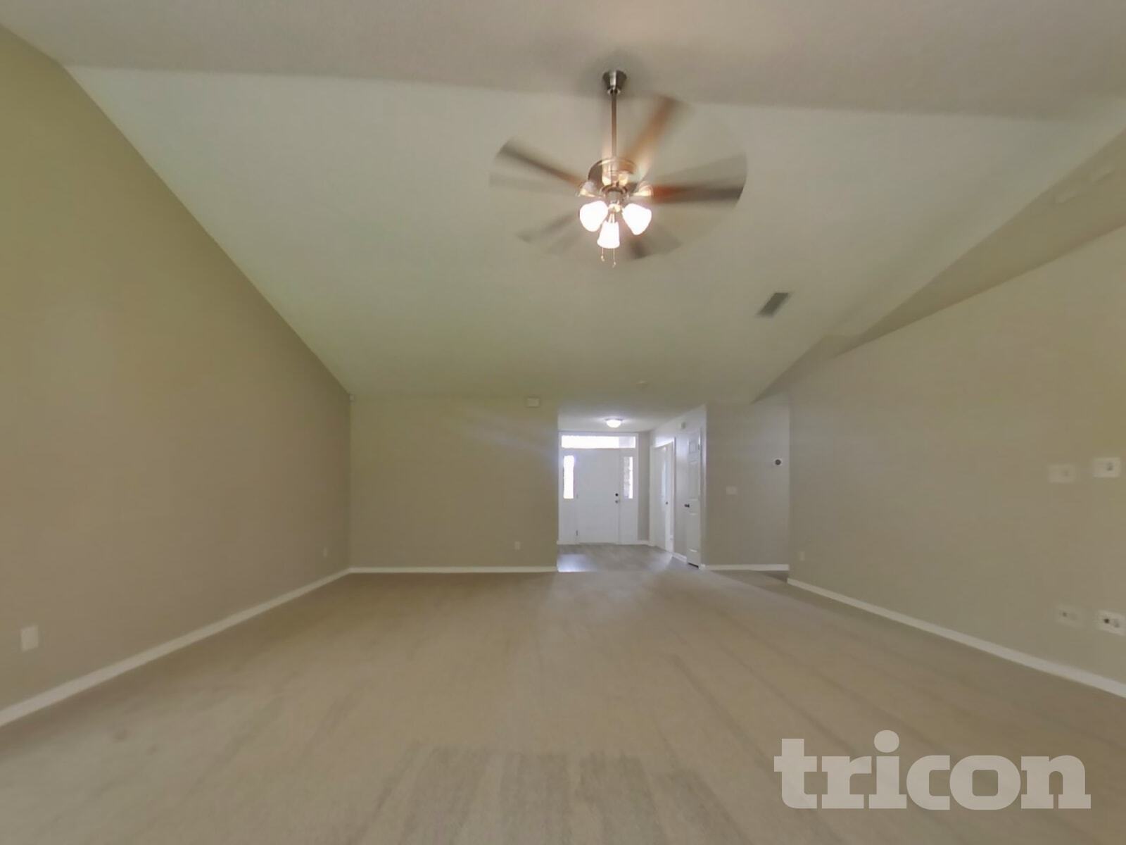 Building Photo - 2727 Fox Creek Dr E