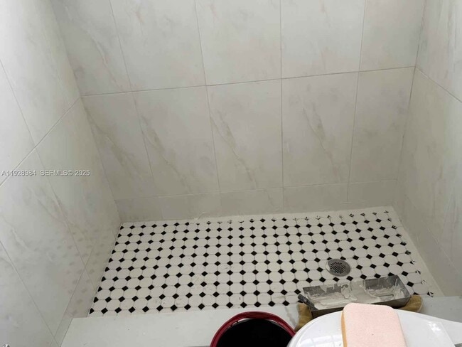 Building Photo - 13100 NW 22nd Ave