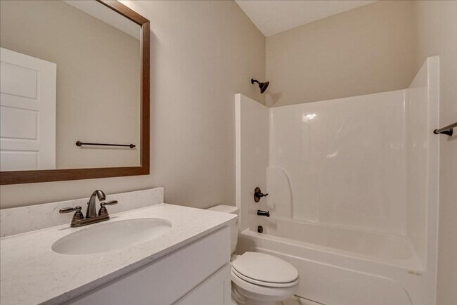 Building Photo - 118 Myrtle Grv Trl