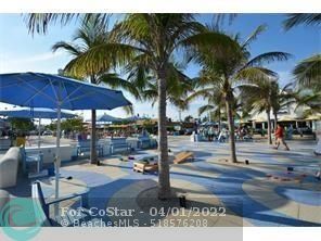 Building Photo - 4228 N Ocean Dr