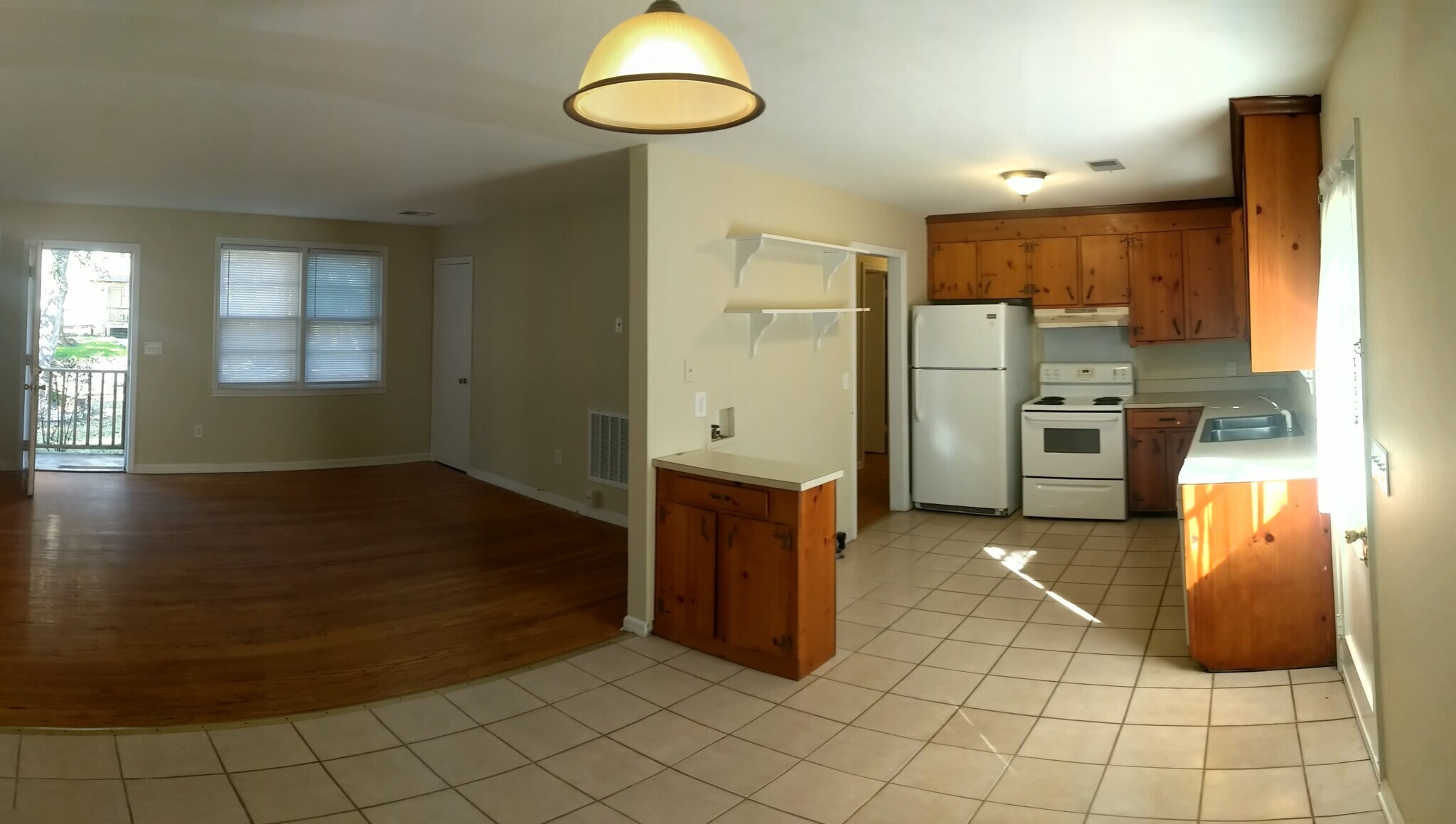 Building Photo - 1527 Brookbank Ave