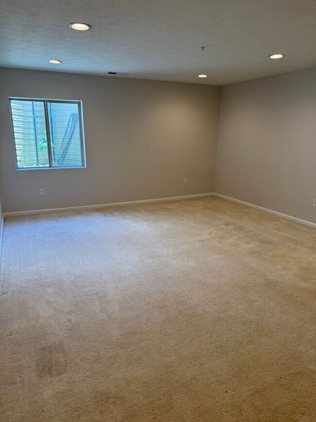 Building Photo - Beautiful 3 Bedroom 3.5 Bath in Sewickley, PA!