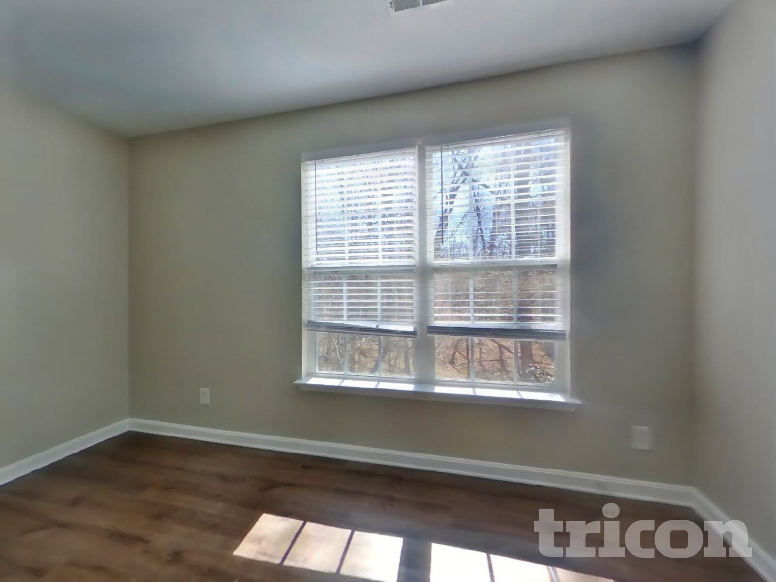 Building Photo - 4655 Queens Grove St