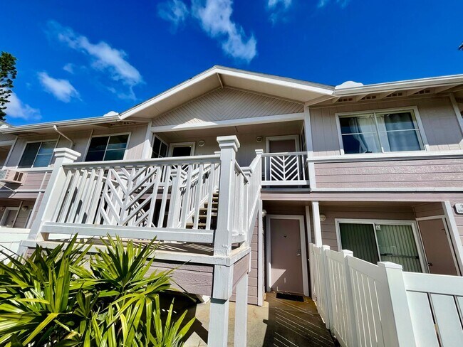 Building Photo - Discover a refreshed 2-bedroom, 2-bathroom residence in Mililani Mauka, complete with 2 parking s...