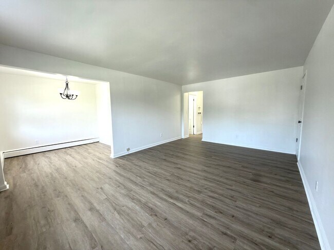 Building Photo - 5917 Cary Ave