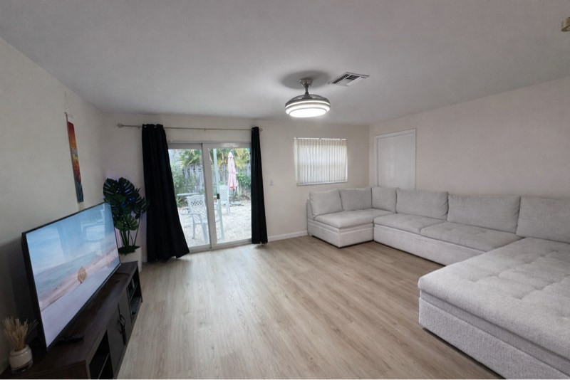 Building Photo - 3255 SW 2nd St