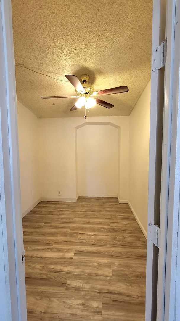 Building Photo - 521 Alaska Way