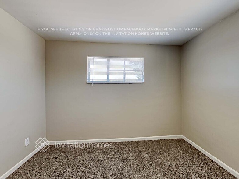 Building Photo - 8222 N 30th Dr